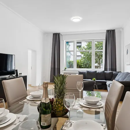Apartman Messe 3 Bedrooms Parking