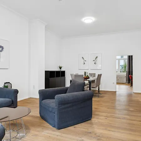 Messe 3 Bedrooms Parking